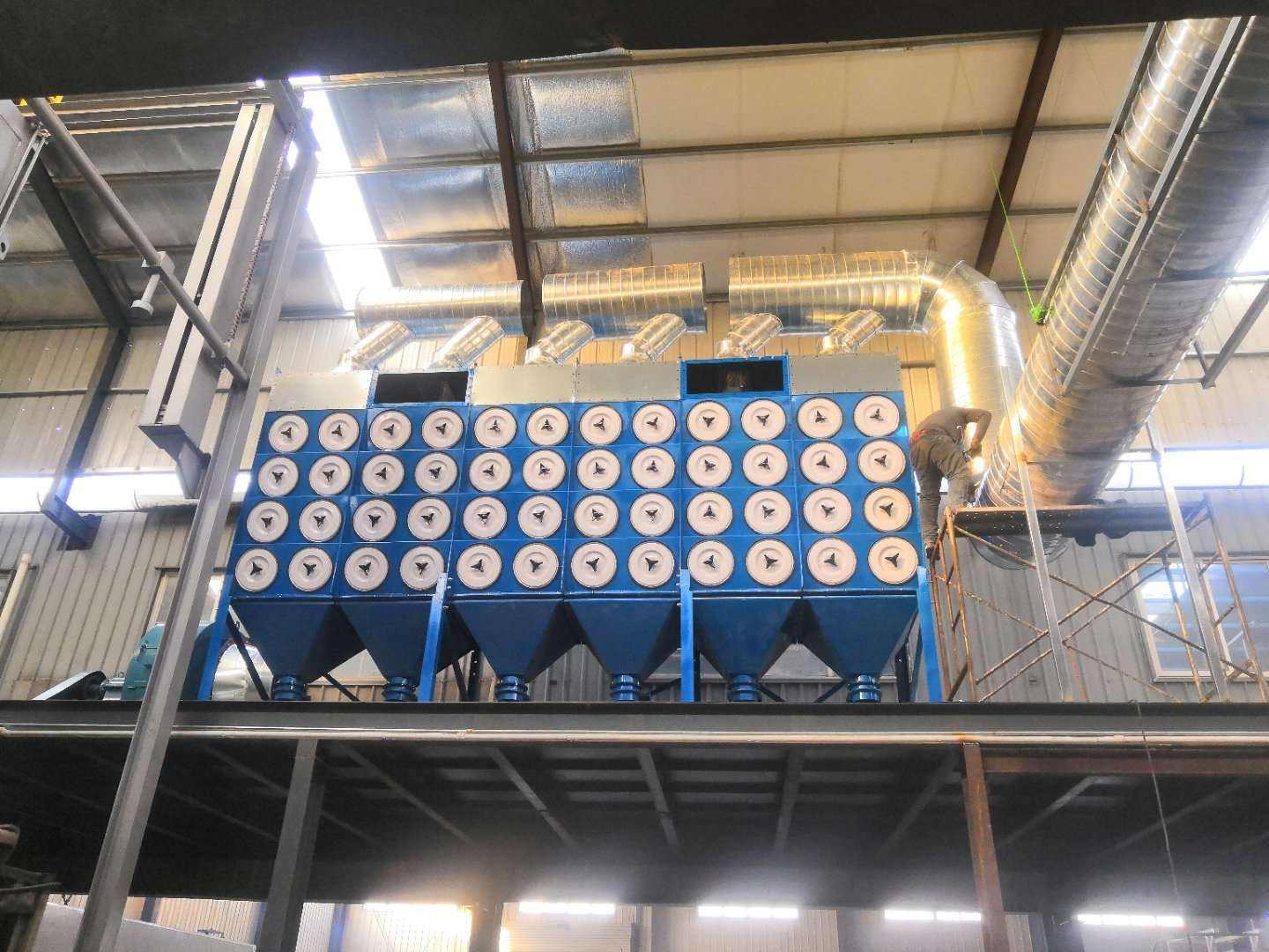 滤筒除尘器在木器木工厂中使用